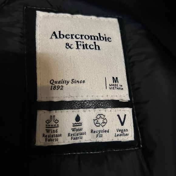 Black Quilted Women's Jacket - Picture 4 of 6